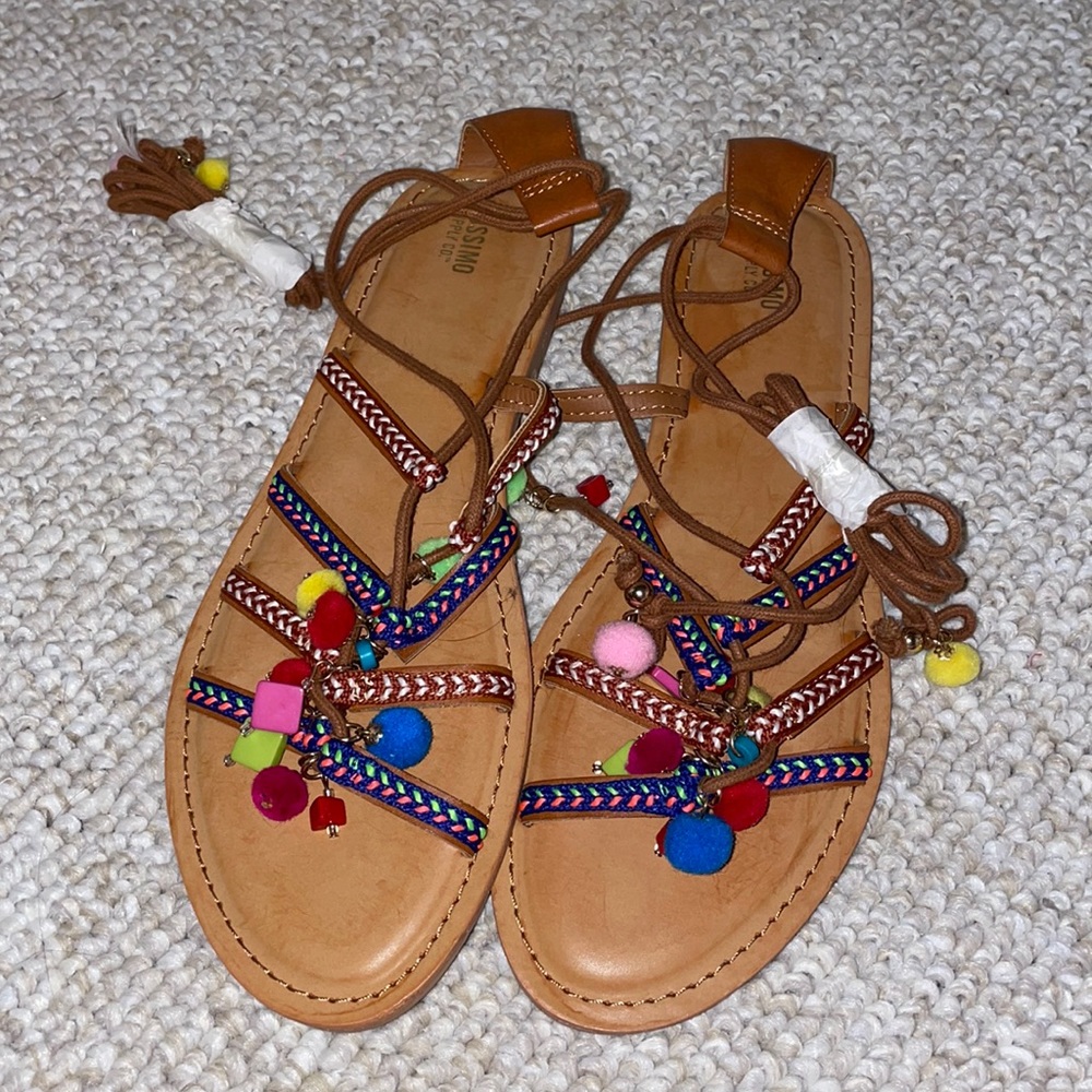 Pom Pom Sandals